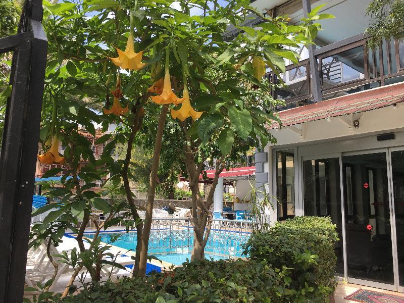 Aparthotel Tropic Marina Apart à Marmaris Extérieur photo